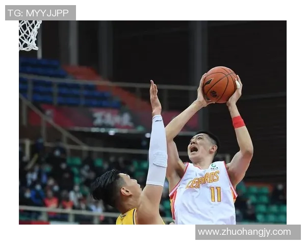 广厦队与马可波罗队激战正酣谁能在赛场上笑到最后